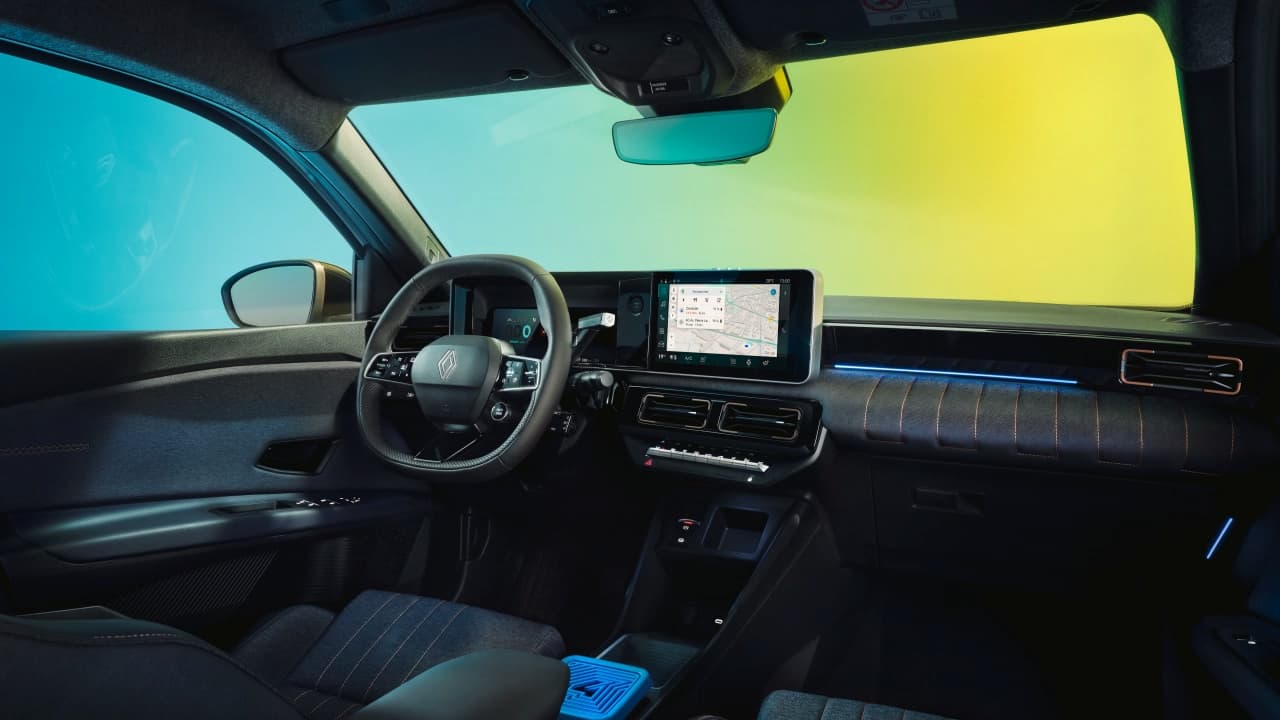 RENAULT 4 E-TECH ÉLECTRIQUE